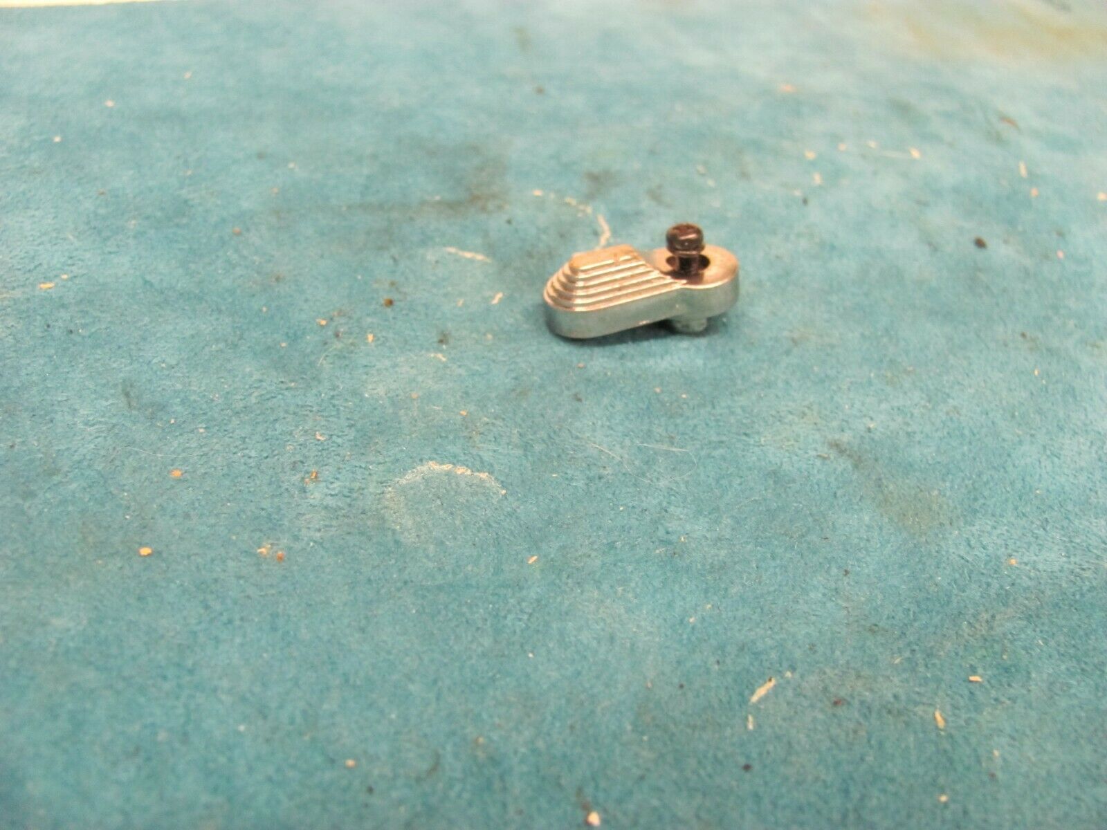 Daisy-93-693-Safety-Lever-w-Screw-Used-224206509604-4 Daisy 93, 693 - Safety Lever w/ Screw Used - Image 5