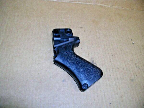 CH-0581 Spring Airsoft Shotgun - Grip Sides Plastic Used - Image 3