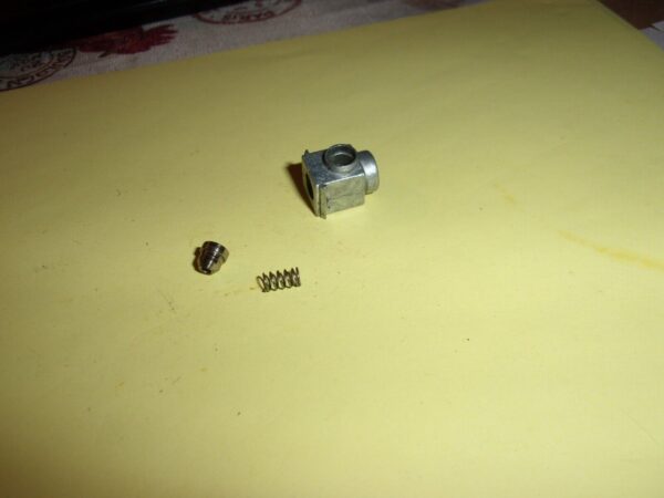 Crosman Phantom P-10 Air Pistol - BB Feeder - Image 3