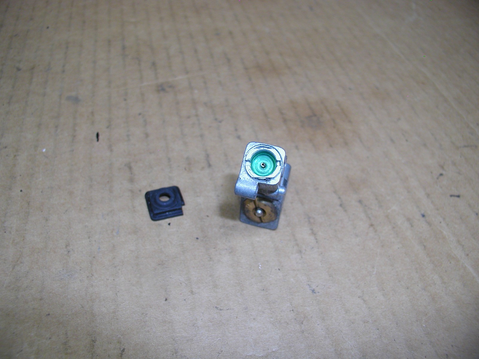 Bear River 357 Air Gun Revolver - Valve Body Assembly - Image 3