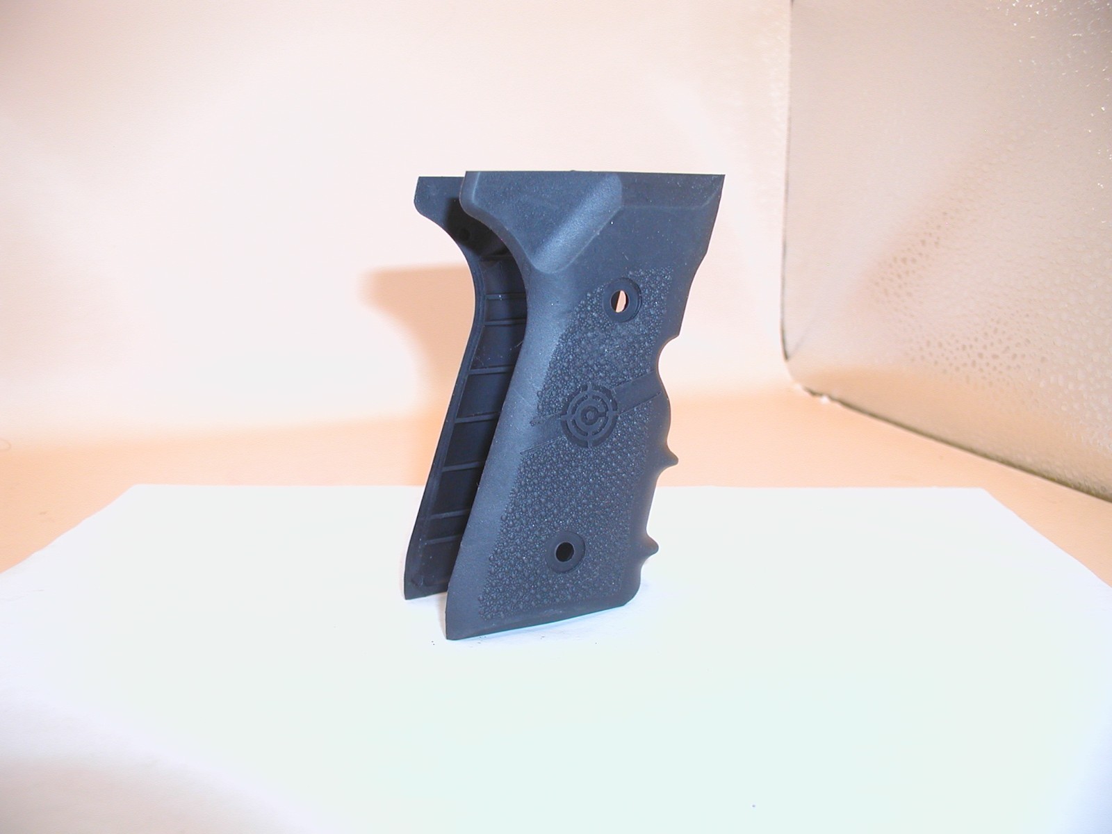 Crosman-MAKO-CM9B-Air-Pistol-Grip-Plastic-Wrap-Around-226900290488-3 Crosman MAKO CM9B Air Pistol - Grip, Plastic, Wrap Around - Image 3