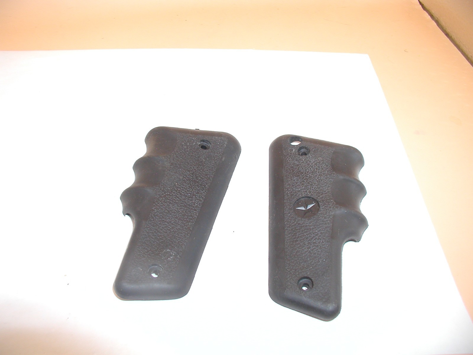 Tippmann-Alpha-Black-Elite-Paintball-Gun-Grips-Left-and-Right-226946210365-2 Tippmann Alpha Black Elite Paintball Gun - Grips, Left and Right - Image 3