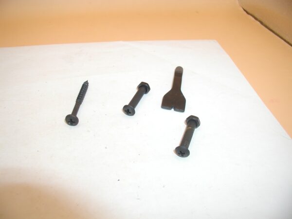Daisy 105B - Anchor and Bolts/Nuts - Image 3
