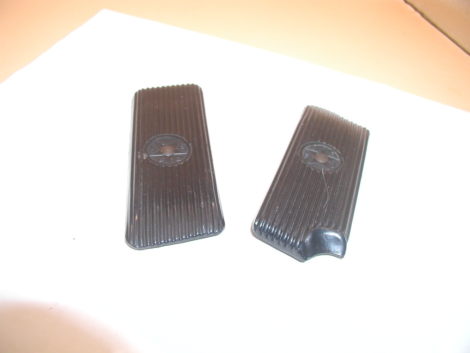 Zastava M57 7.62mm Pistol - Grip Assembly, Left and Right - Image 3