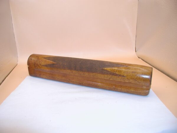Browning Auto 5 Recoil Operated (1968) 12 Gauge - Forend, 12 G, Checkered