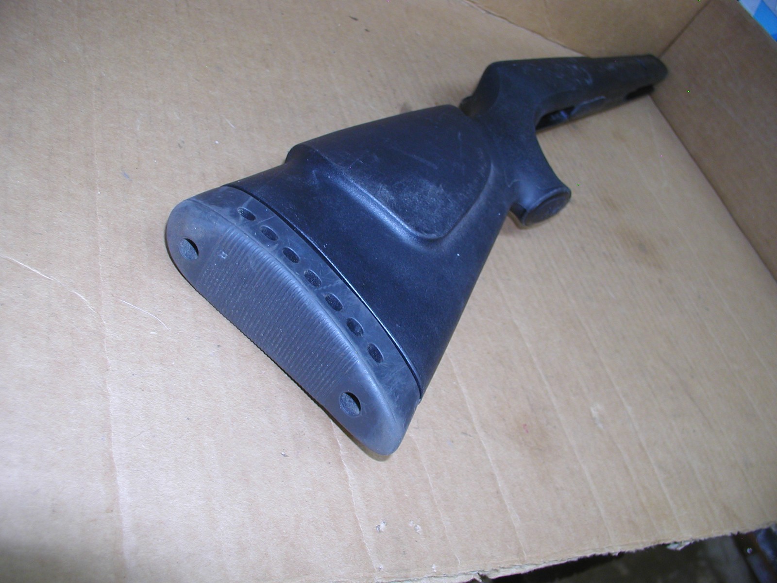 Gamo Varmint Hunter Air Rifle - Stock, Synthetic w/Butt Pad - Image 7