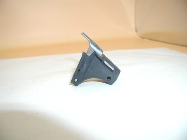 Smith & Wesson SD9 - Sear Housing Block Assembly - Image 4