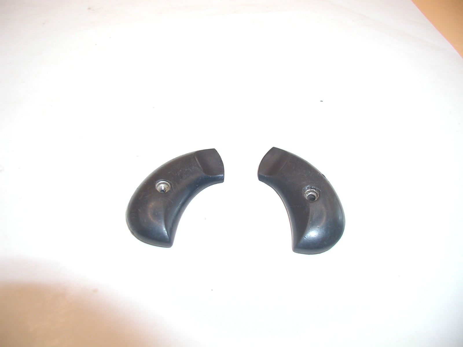 Freedom Mini Revolver 22 Magnum - Grip Set, Black Plastic