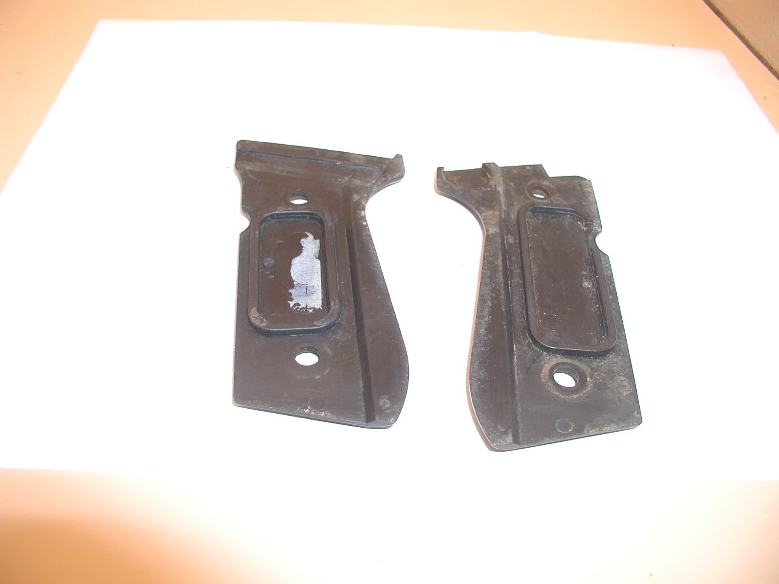 Beretta 92FS Centurion 9MM - Grips - Image 4