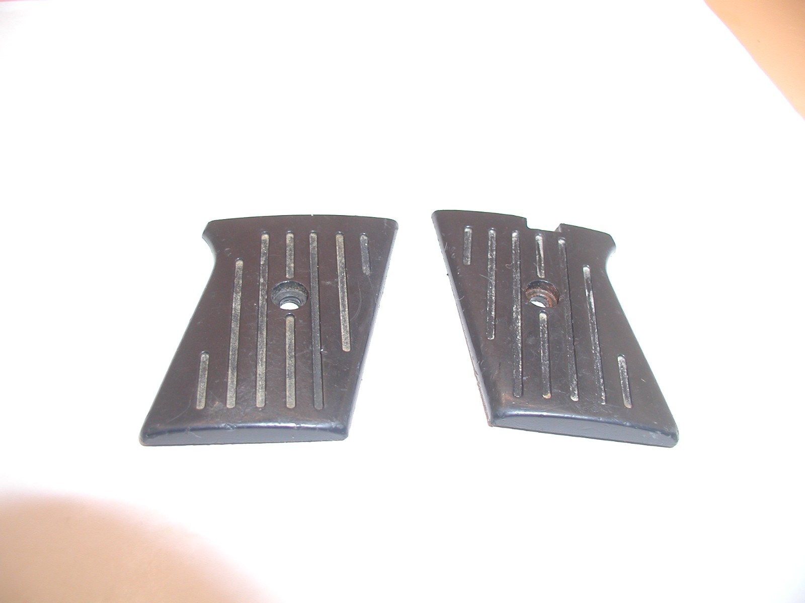 Phoenix-Raven-25-Auto-Grip-Screw-Chrome-227079431038 Phoenix Raven .25 Auto - Grip Screw, Chrome