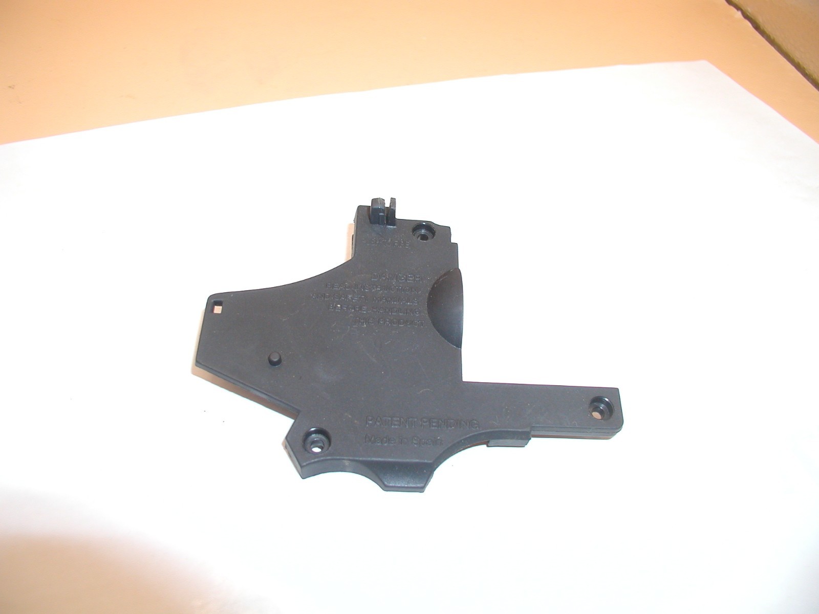 gamo combat r 77 revolver sideplate, plastic gamo combat r 77 revolver sideplate, plastic