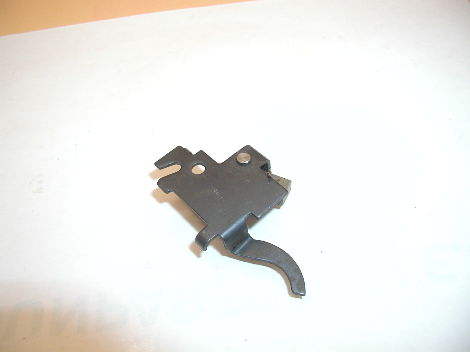 crosman powermatic 500 air rifle trigger housing w/ spring crosman powermatic 500 air rifle trigger housing w/ spring