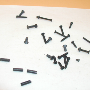 crosman marines er02 electric airsoft rifle bag of bolts, nuts and screws