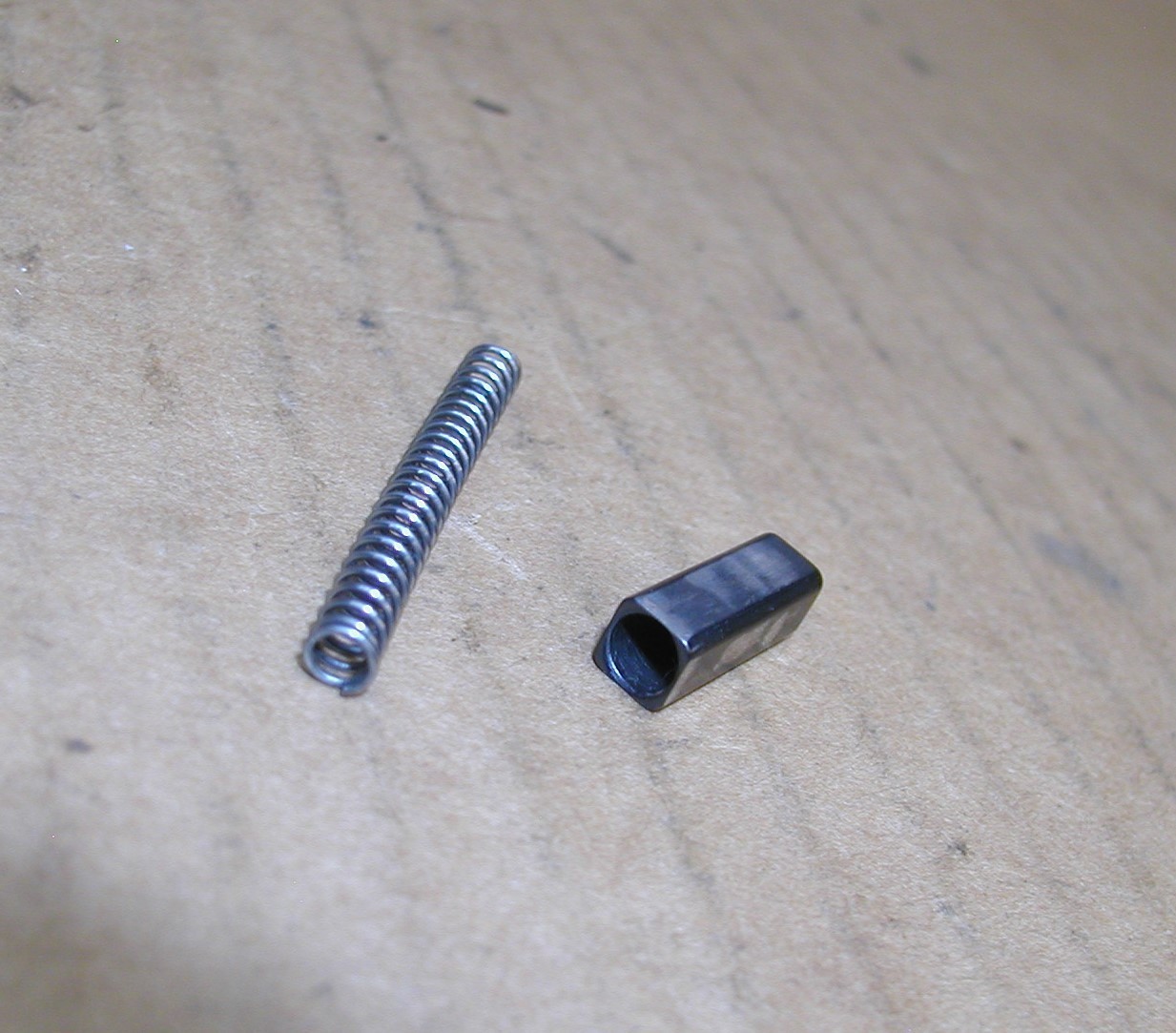 winchester 120, 1200 12 gauge carrier plunger and carrier spring winchester 120, 1200 12 gauge carrier plunger and carrier spring