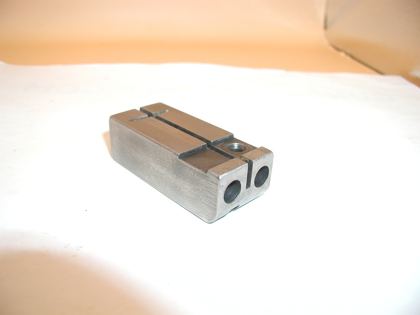 intratec tec 22 pistol bolt w/ extractor intratec tec 22 pistol bolt w/ extractor