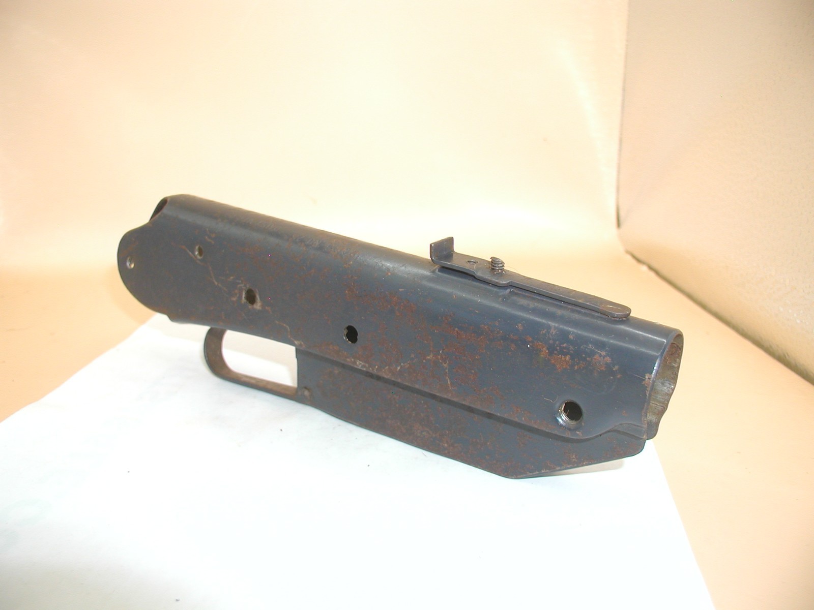 daisy 25 air rifle cover metal 227570401090 2 Daisy 25 Air Rifle - Cover, Metal - Image 2